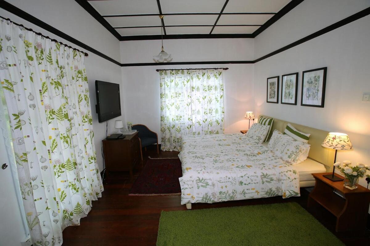 Bukit Lowick Bungalow Танах-Рата Экстерьер фото